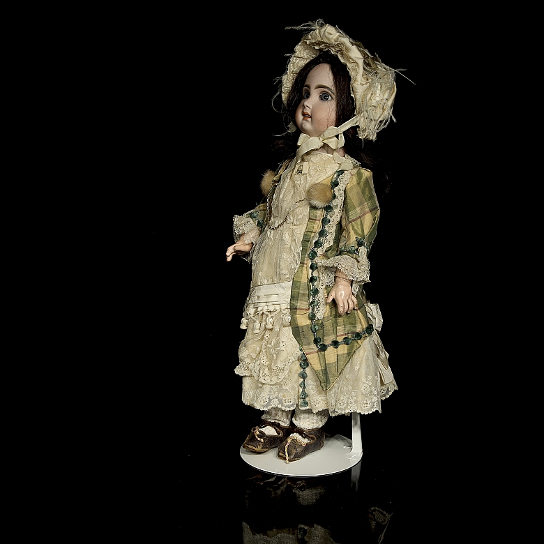 Muñeca de porcelana UNIS France, sello