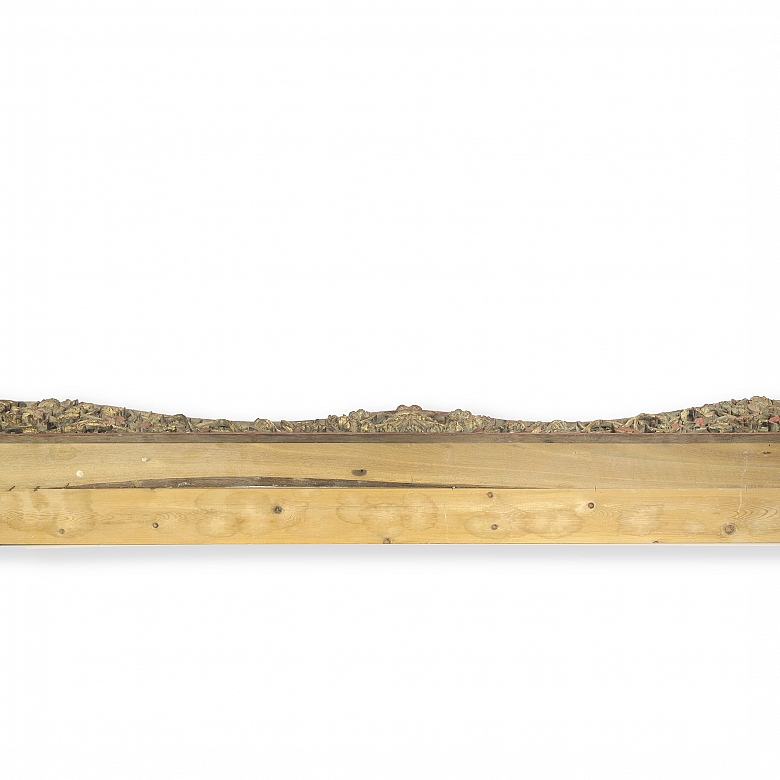 Cubre cortinas de madera lacada 