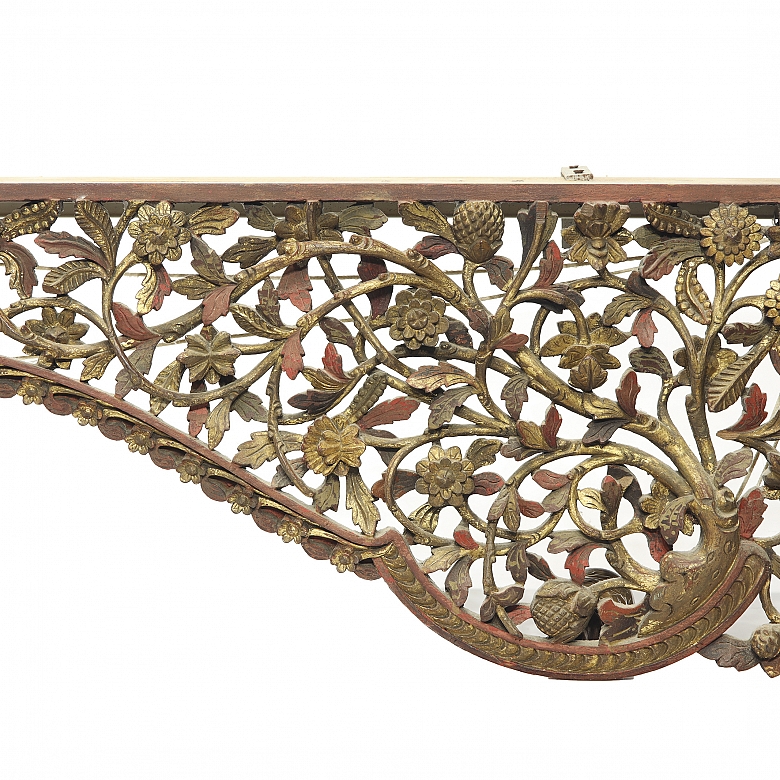 Cubre cortinas de madera lacada 