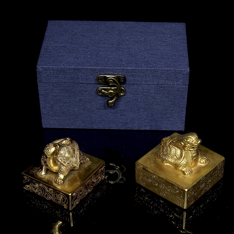 Pareja de sellos de bronce dorado, dinastía Qing