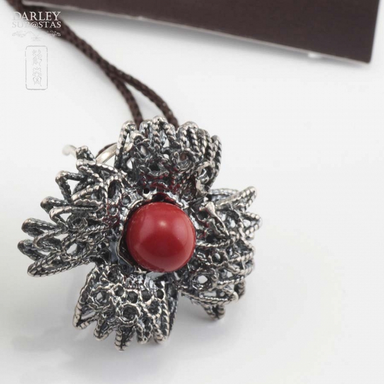 Preciosos pendientes de flor