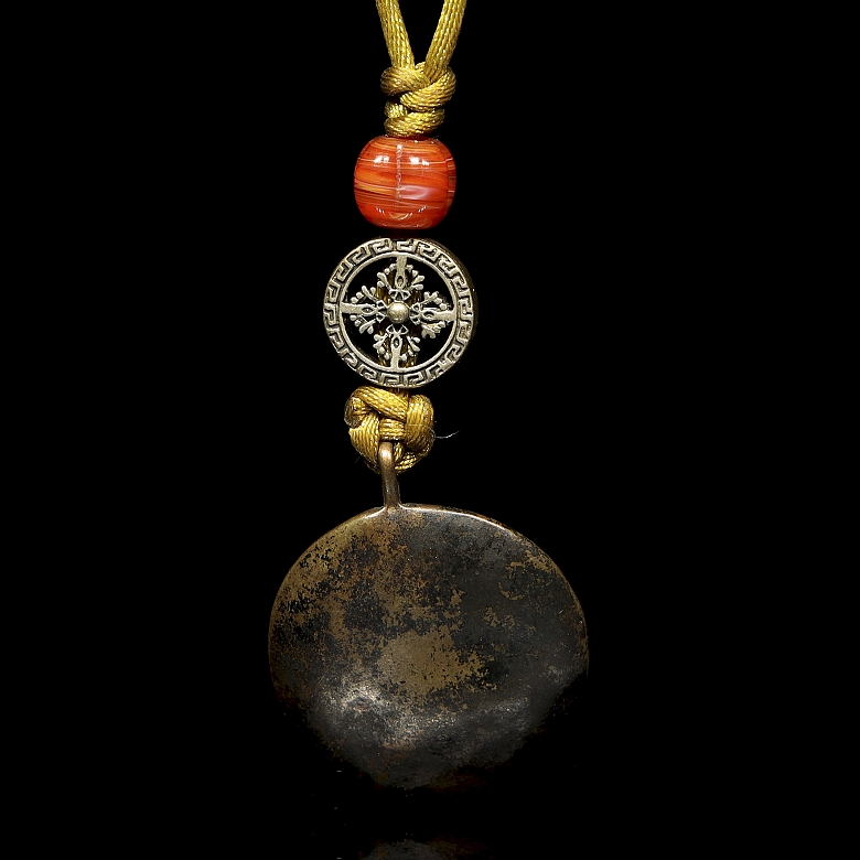 Colgante de bronce y ágata, Tíbet, dinastía Qing