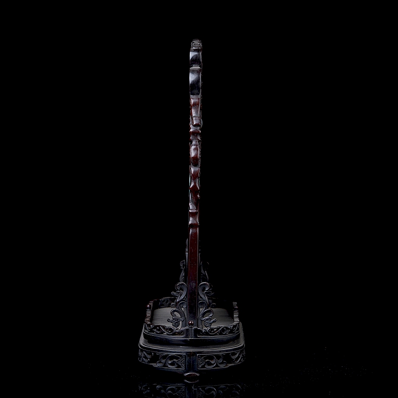 Panel de madera y jadeíta 