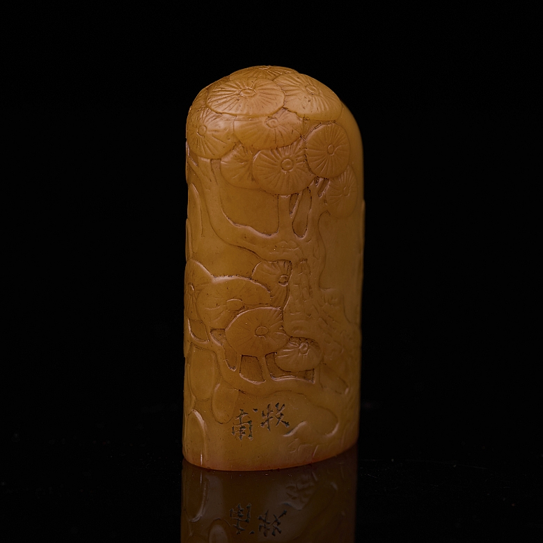 Tianhuang stone seal ‘Landscape with Heron’, Qing dynasty