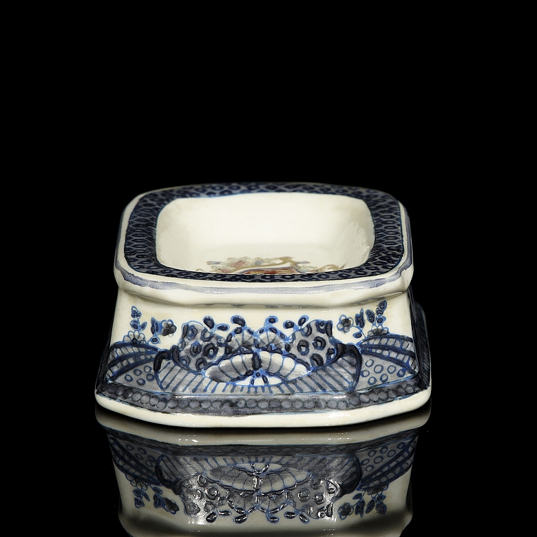 Recipiente de porcelana