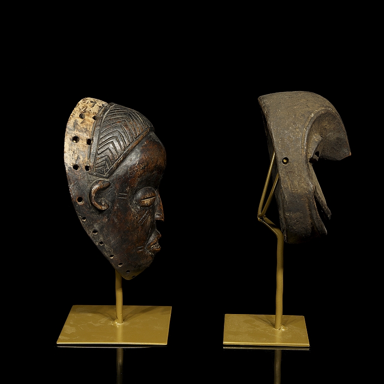 Dos máscaras estilos Bété y Teke, África, s.XX