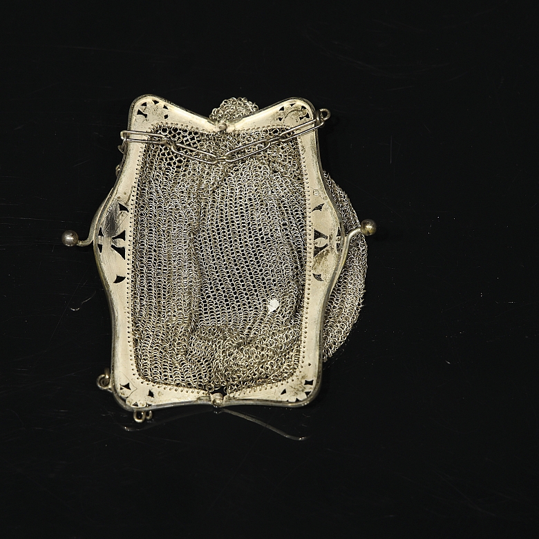 Bolso limosnera de malla en plata, pps. s.XX