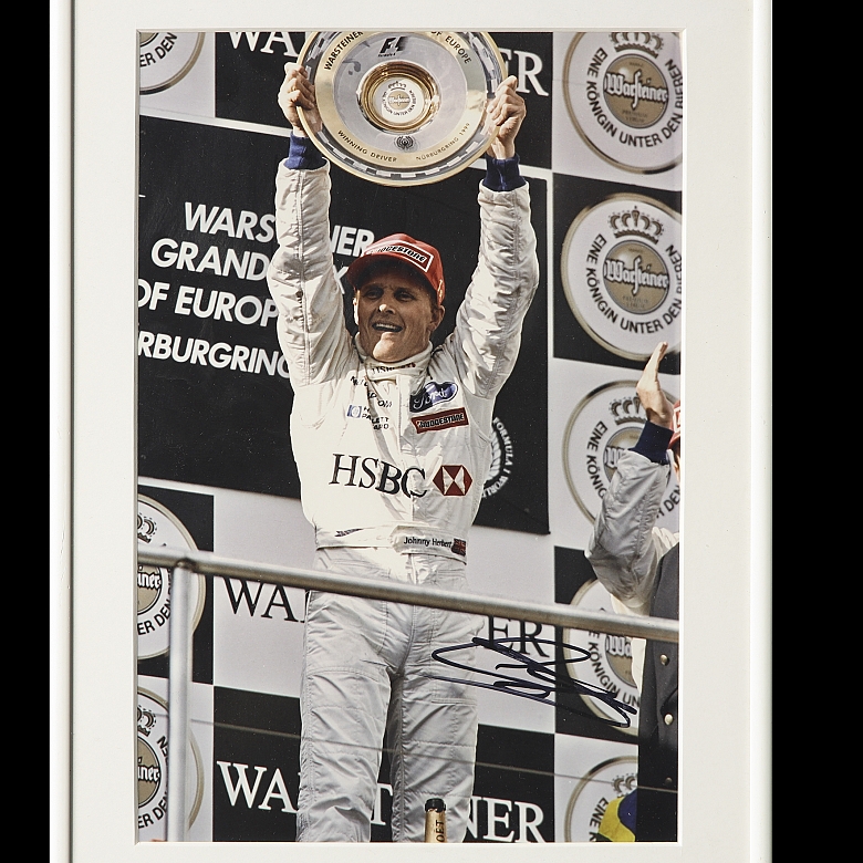 Photograph signed by Johnny Herbert, European Grand Prix, 1999 - 1
