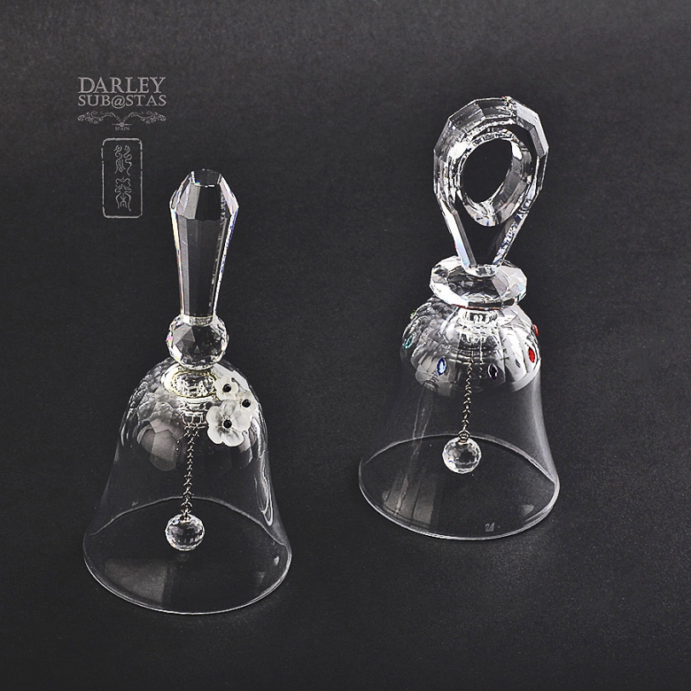 Juego de dos figuras en cristal de Swarovski, dos campanas - 3