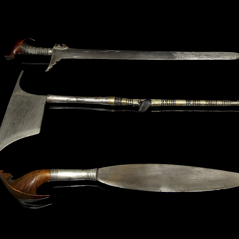 Set of three Filipino weapons, 20th century