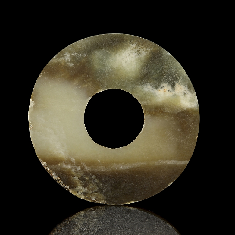 Carved jade pendant ‘Bi’, Han style - 2