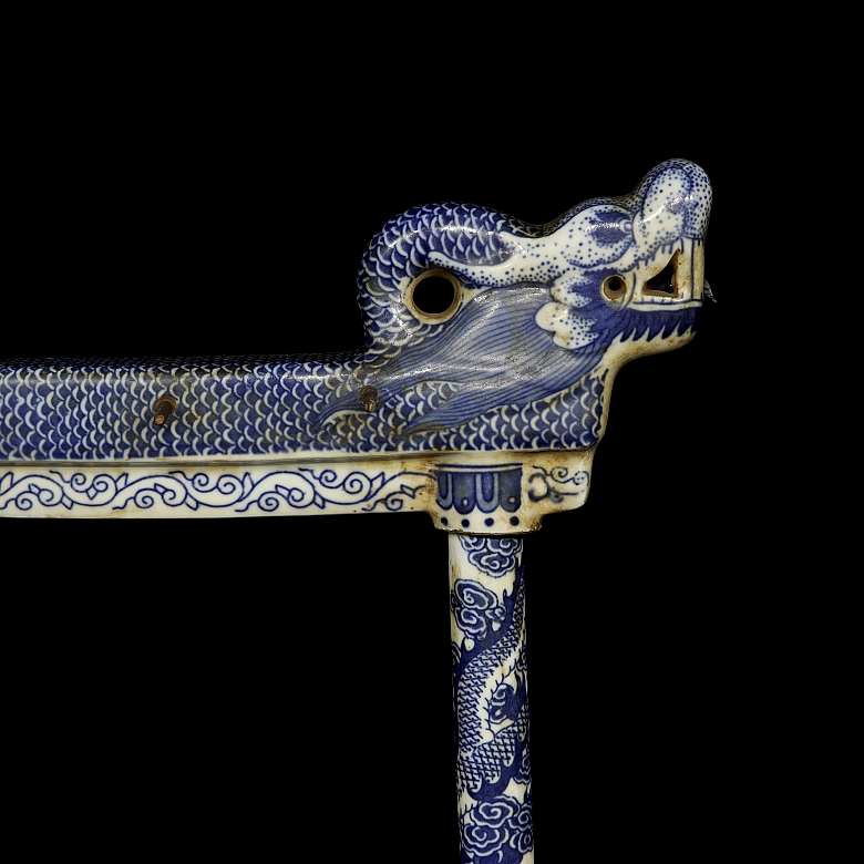 Porcelain stand with three brushes, 20th century - 5