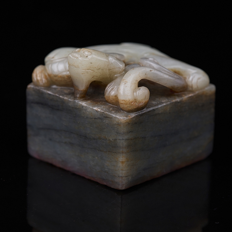 Sello de jade gris y blanco