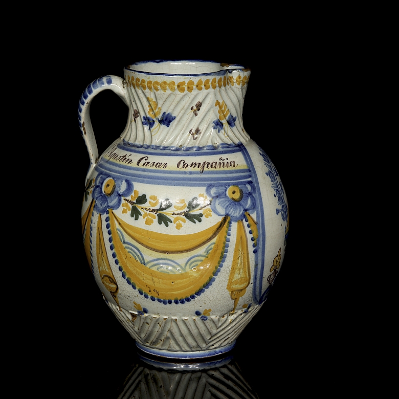 Ceramic jug ‘Virgen del Prado’ Talavera, 19th century