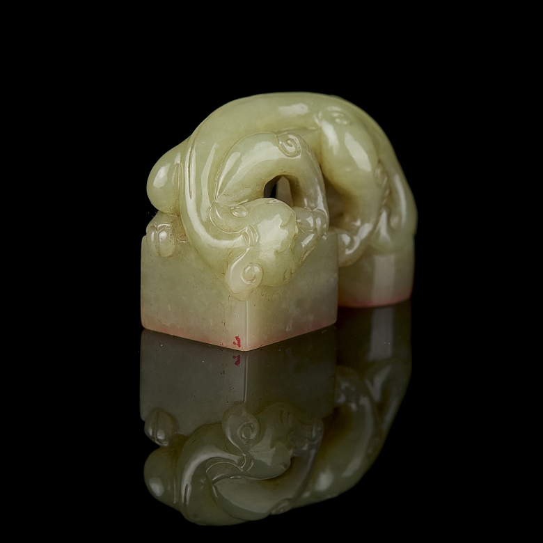 Sello doble de jade amarillo “Criatura”, dinastía Qing