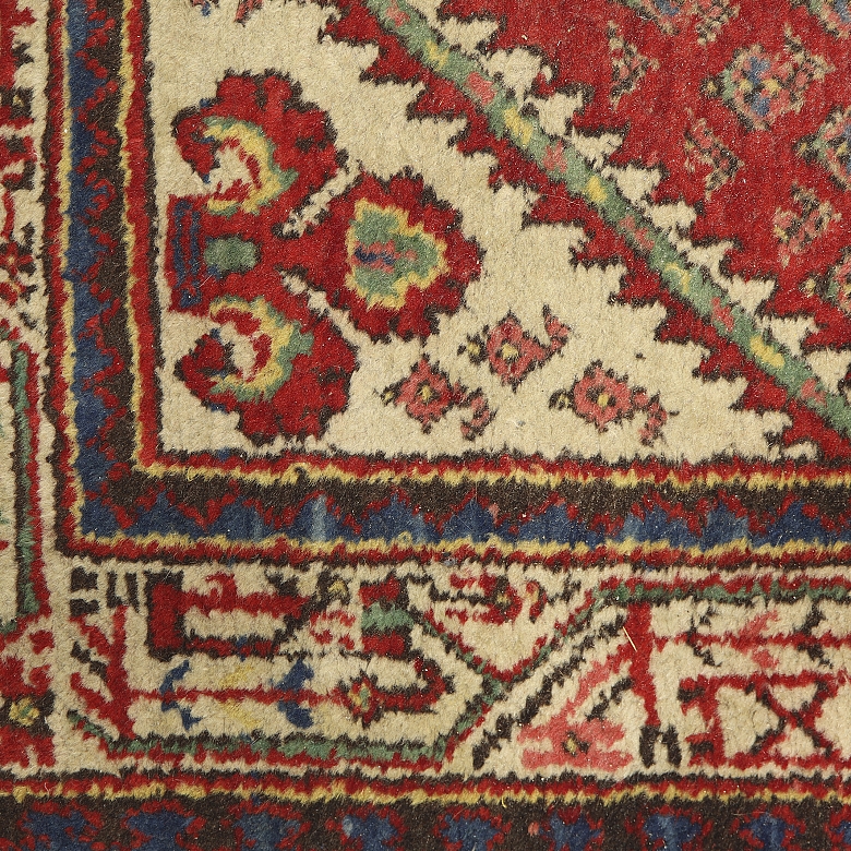 Pair of Persian style carpets, 20th century - 11