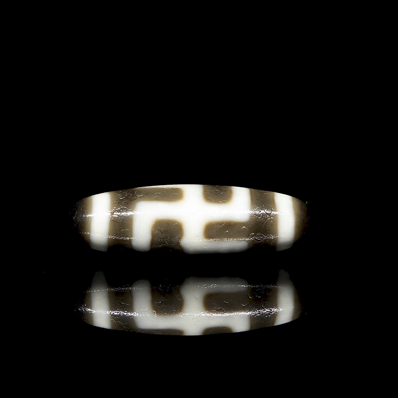 Cuenta Dzi de ágata