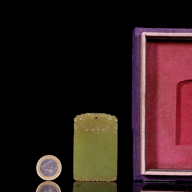 Placa de jade amarillo tallado, dinastía Qing