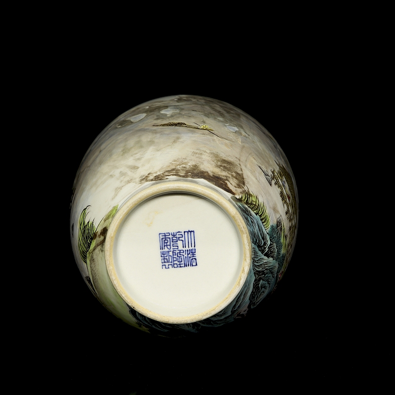 Enameled porcelain vase “Landscape”, with Qianlong mark - 3