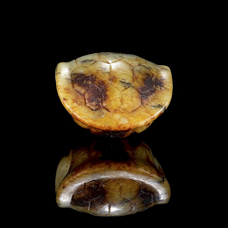 Jade pendant ‘Turtle shell’, Qing dynasty
