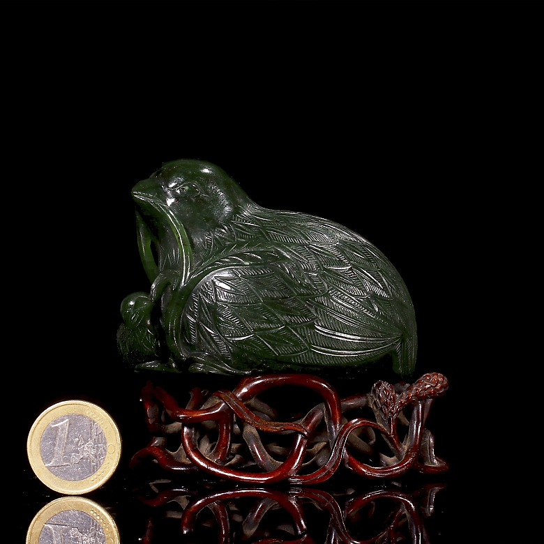 Figura de jade verde espinaca