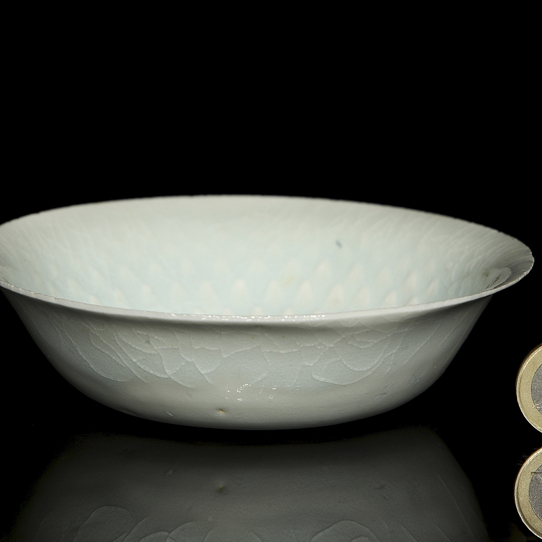Celadon glazed porcelain plate ‘Fish’, Song style