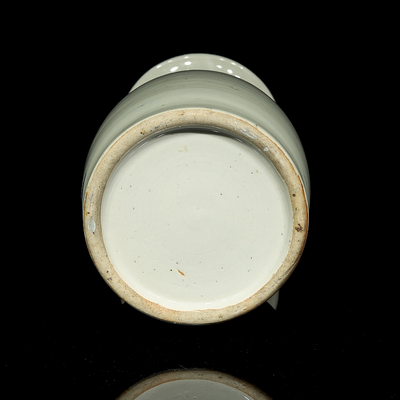 Jarrón de porcelana