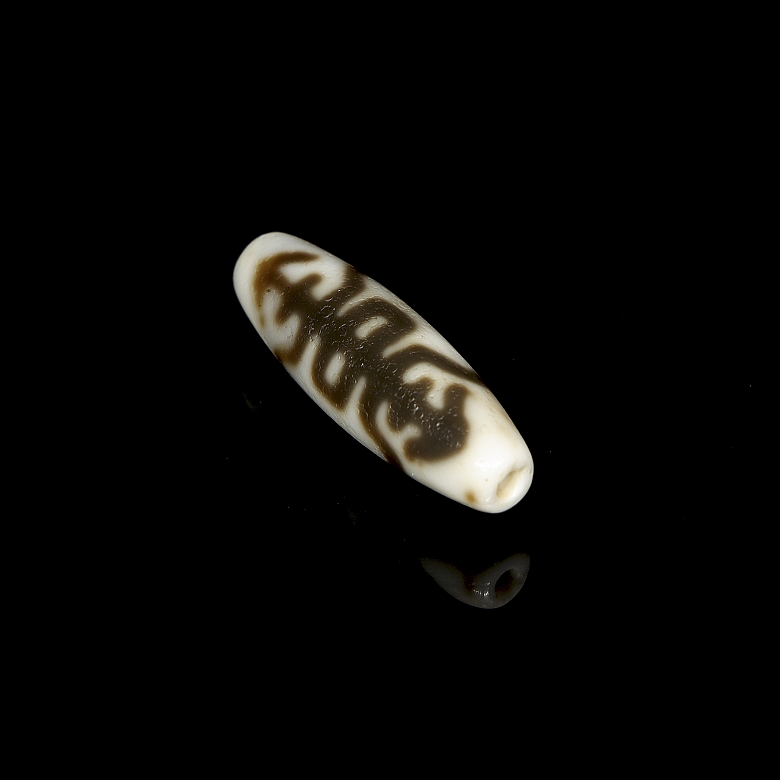 Cuenta Dzi de ágata