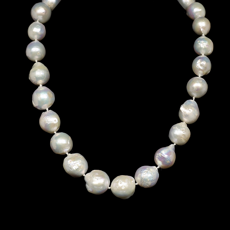 Collar de perlas barrocas australianas