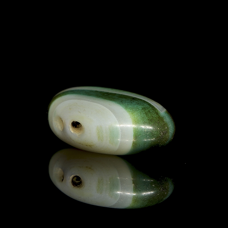 Amuleto de ágata bicolor, dinastía Liao