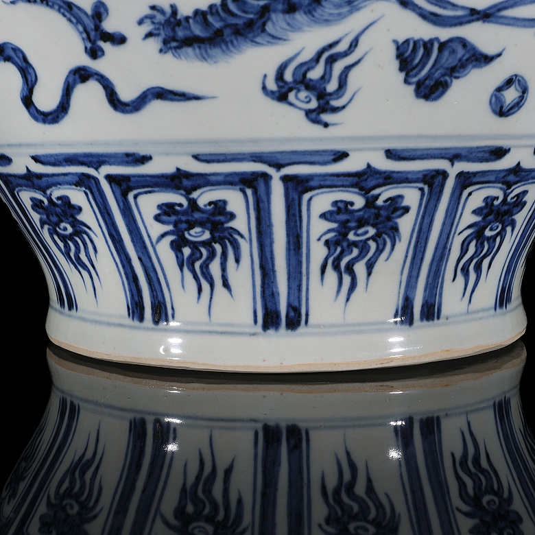 Jarrón de porcelana 