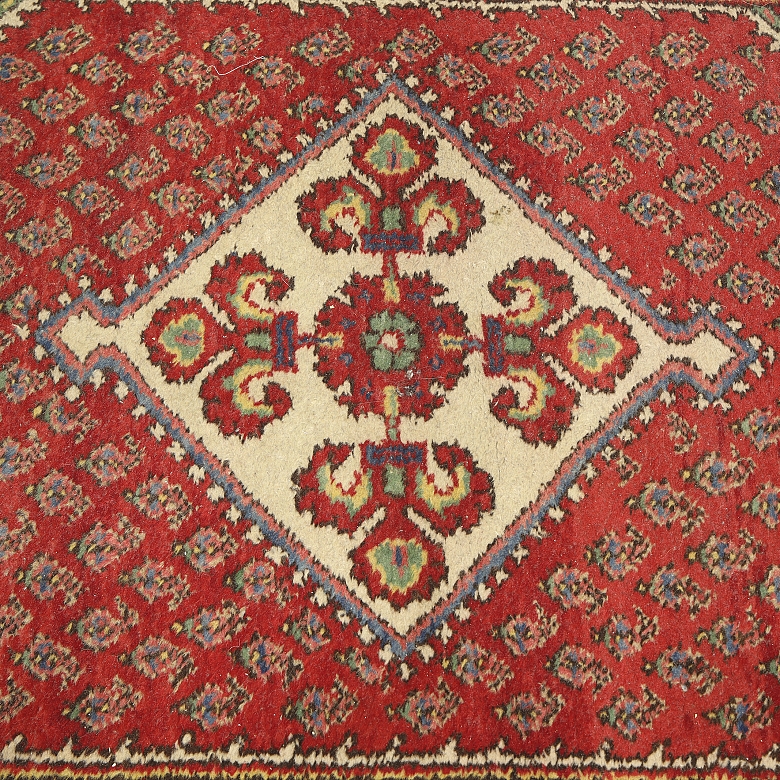 Pair of Persian style carpets, 20th century - 4