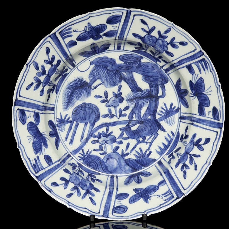 Pair of blue-and-white porcelain ‘Landscape’ dishes, Qing dynasty - 1