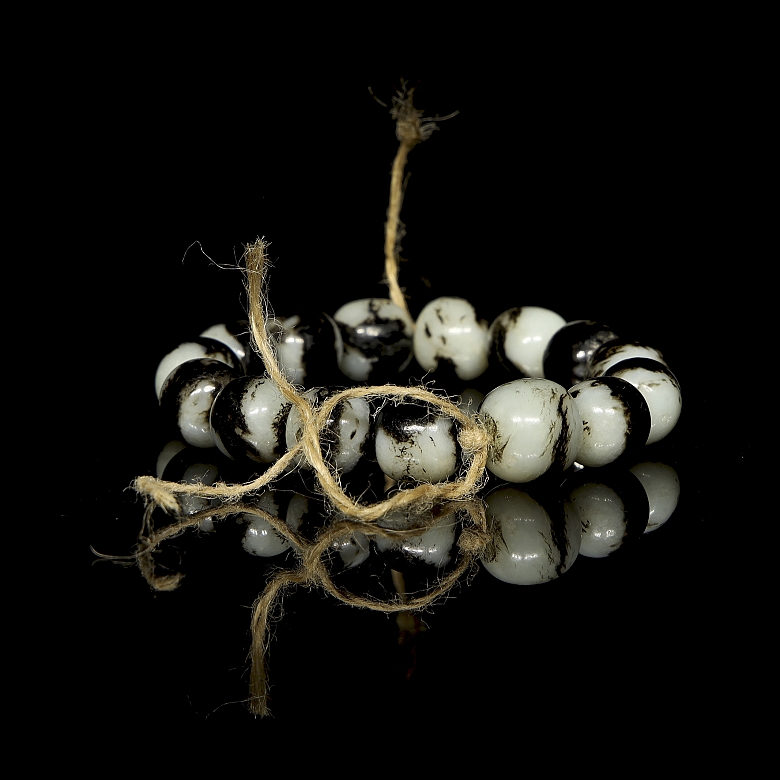 Bracelet with fifteen jade beads, Qing dynasty - 3