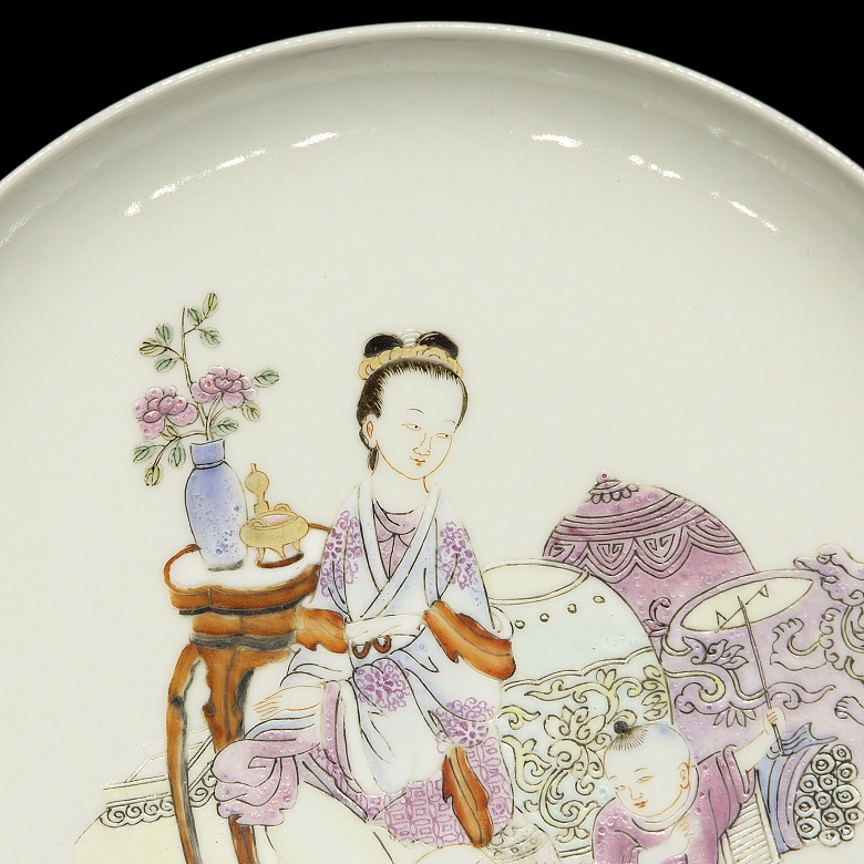 Pink family porcelain plate ‘Family scene’, with Yongzheng seal