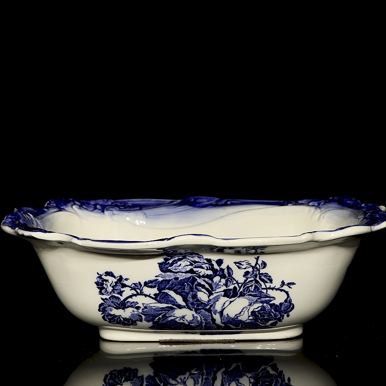 英国瓷质盥洗盆，斯塔福德郡，19世纪末