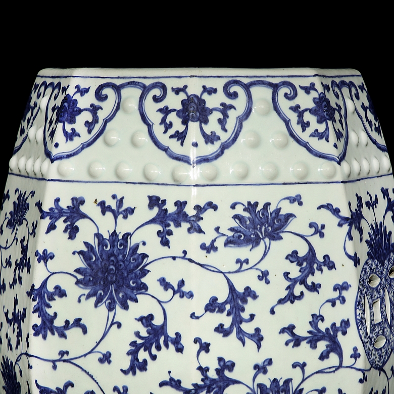 Asiento octogonal de ceramica
