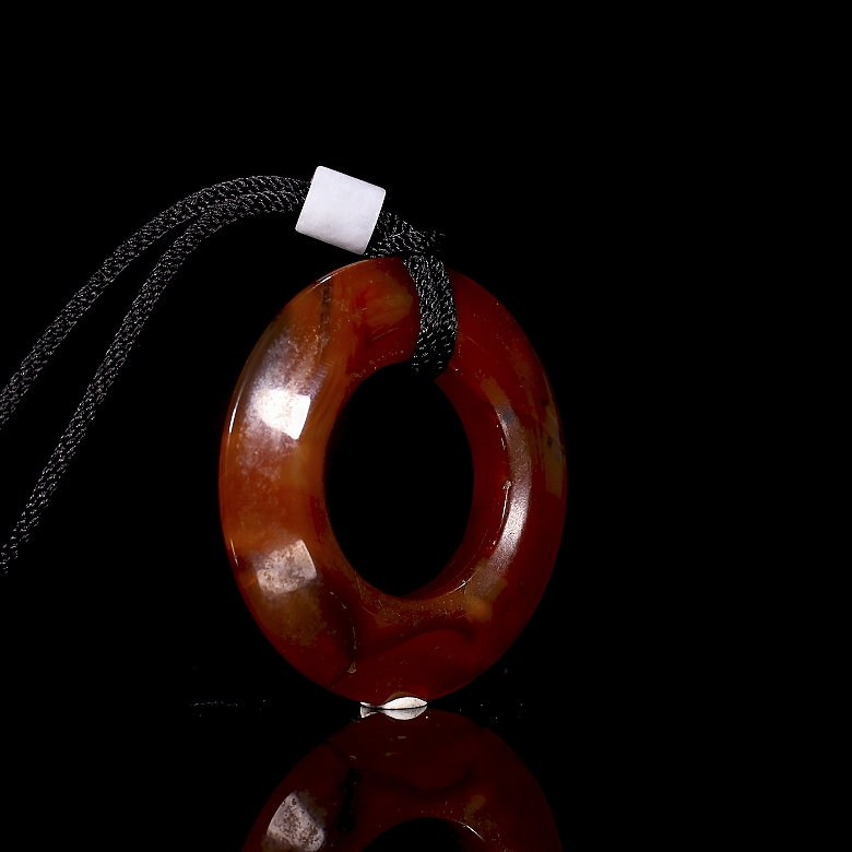 Colgante de ágata roja, s.XX