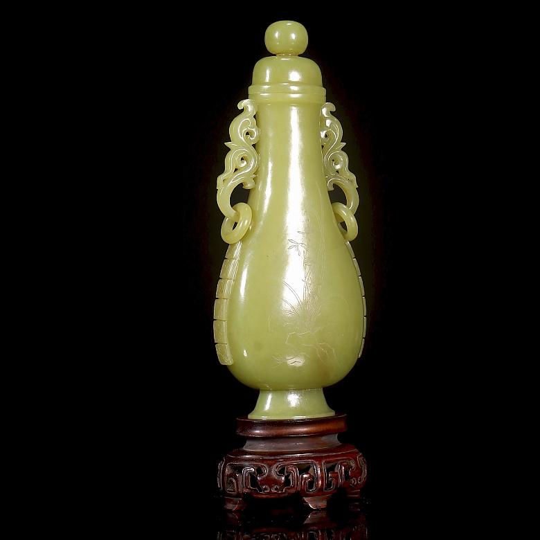 Jarrón de jade amarillo