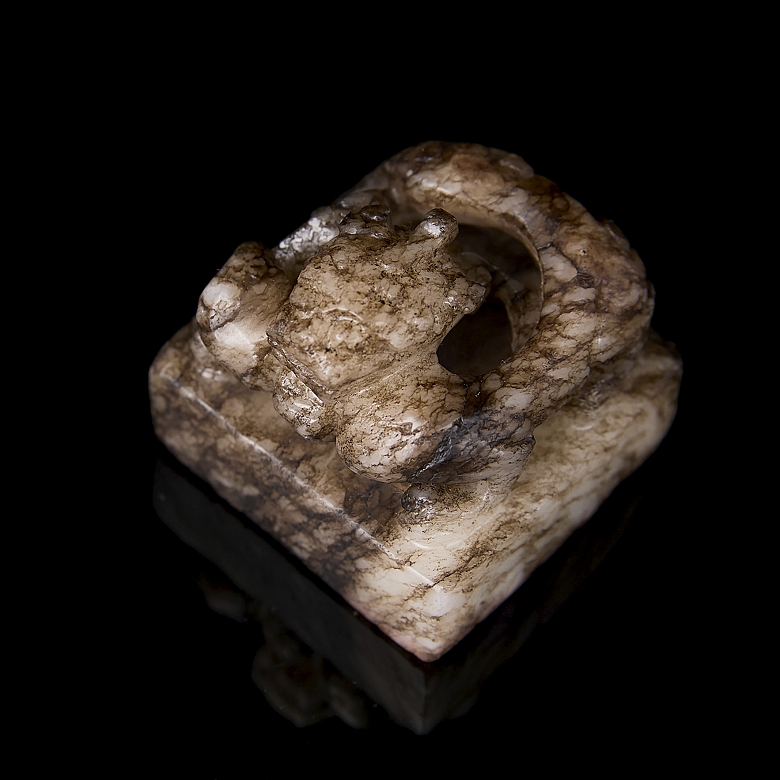 Jade seal ‘Coiled Dragon’, Ming dynasty