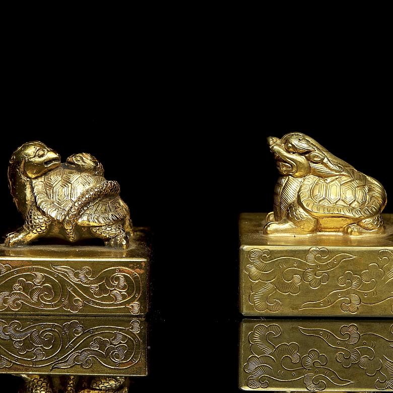 Pareja de sellos de bronce dorado, dinastía Qing