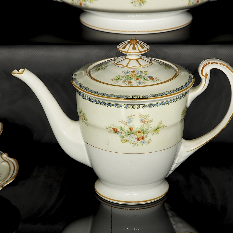 ‘玫瑰瓷’瓷器餐具，日本，20世纪 - 6