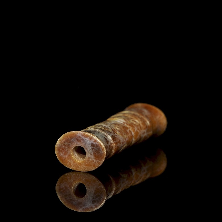 Colgante de jade tallado, cultura Liangzhu