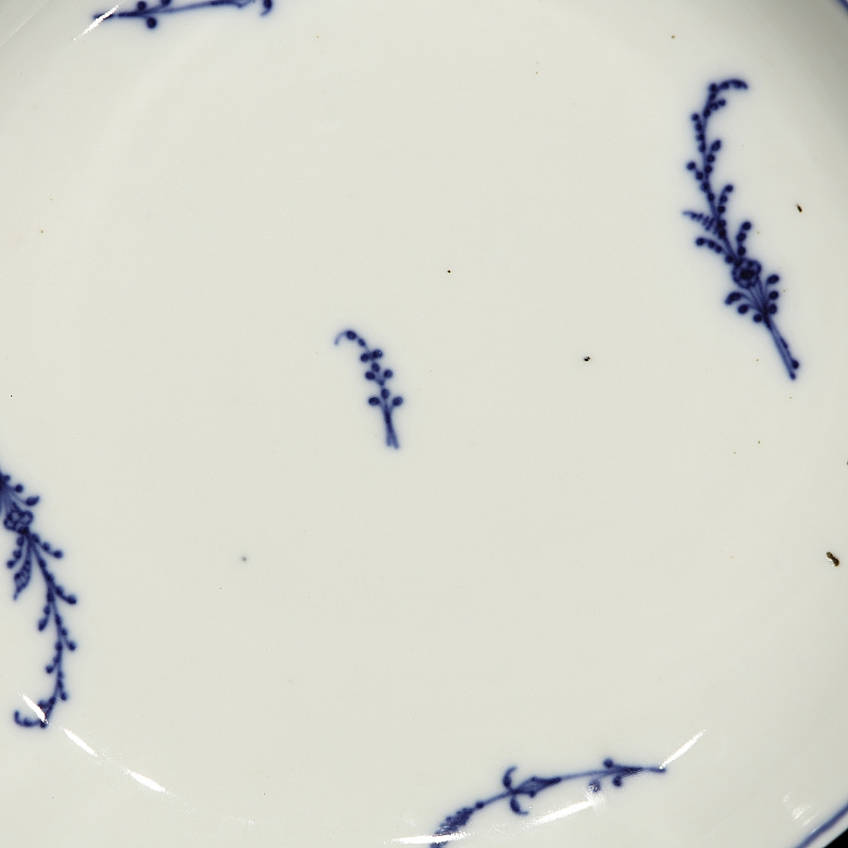 Pair of glazed ceramic plates, Meissen brand, 19th century