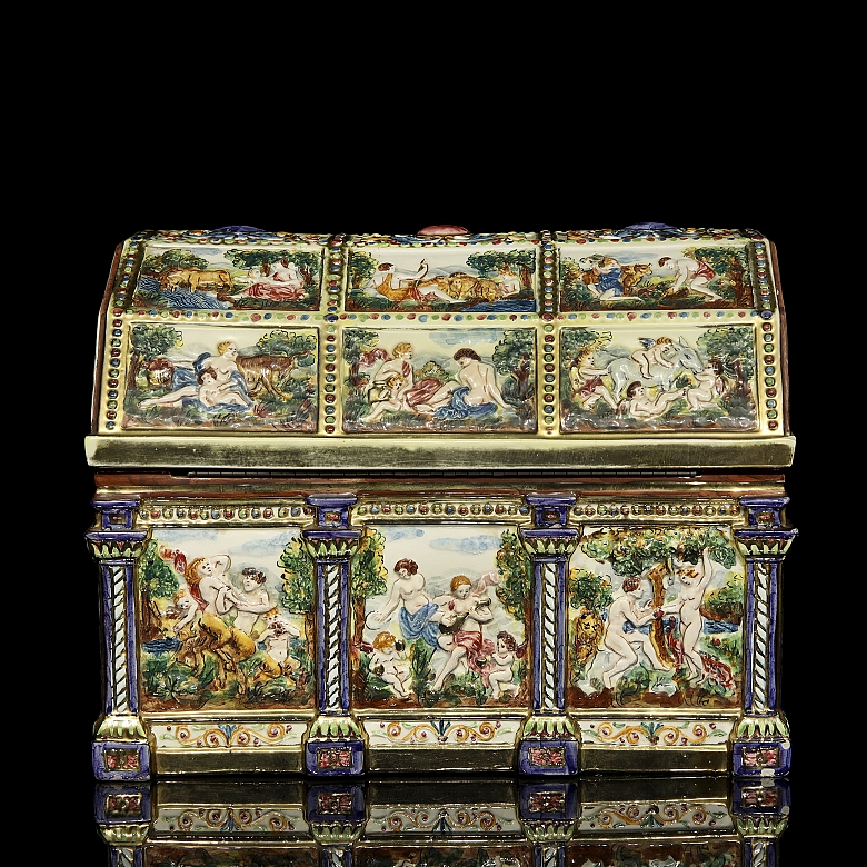 Capodimonte “Porcelain chest,” 20th century