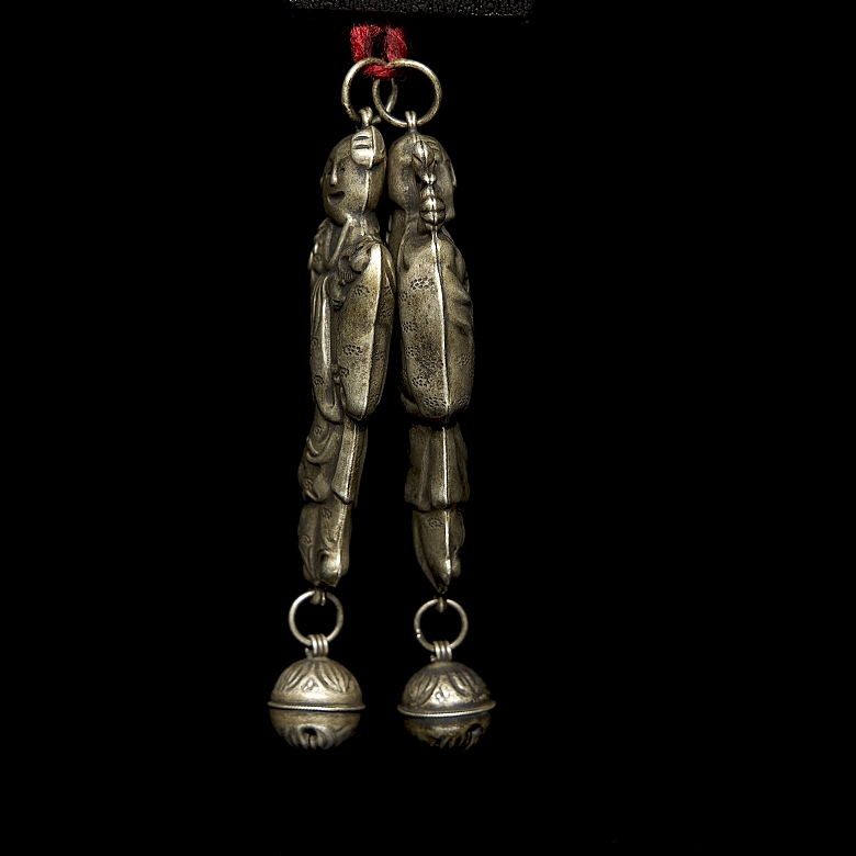 Pair of silver-plated metal ‘Characters’ pendants, Qing dynasty - 1