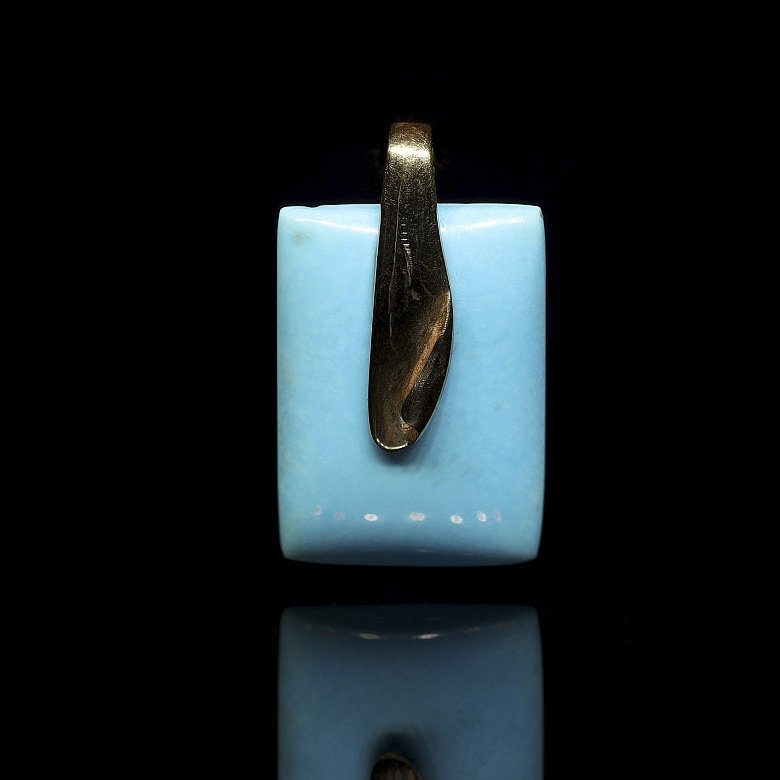 Pendant in 18kt yellow gold with turquoise