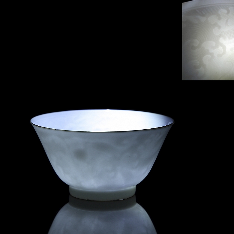 Taza de porcelana blanca 