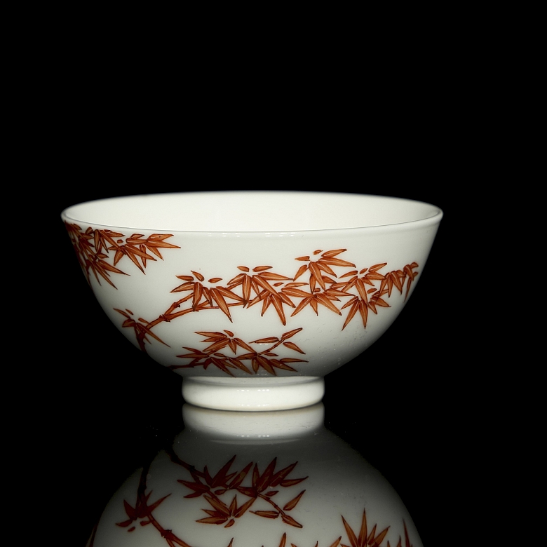 Taza de porcelana esmaltada