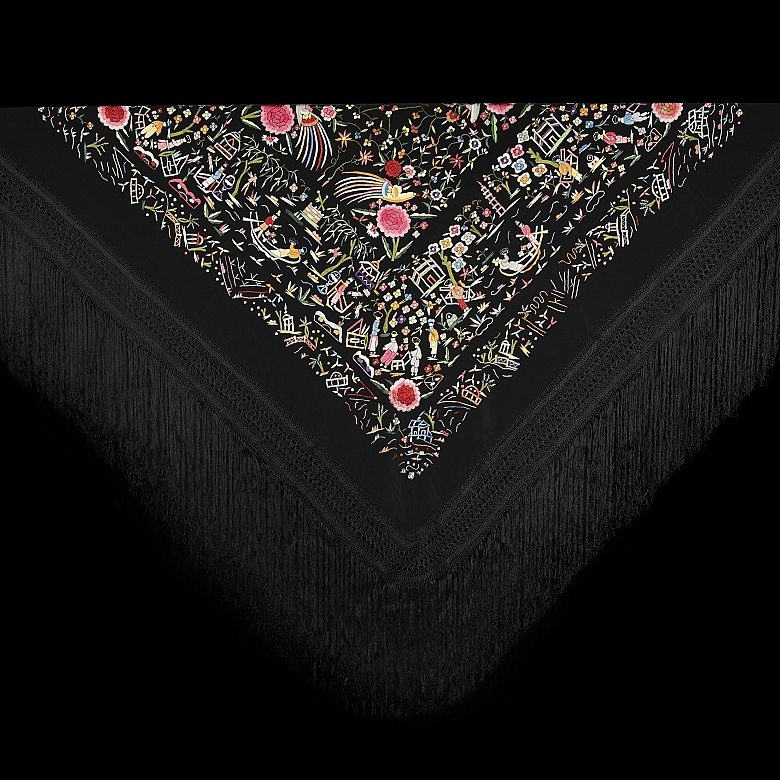 Mantón de manila negro